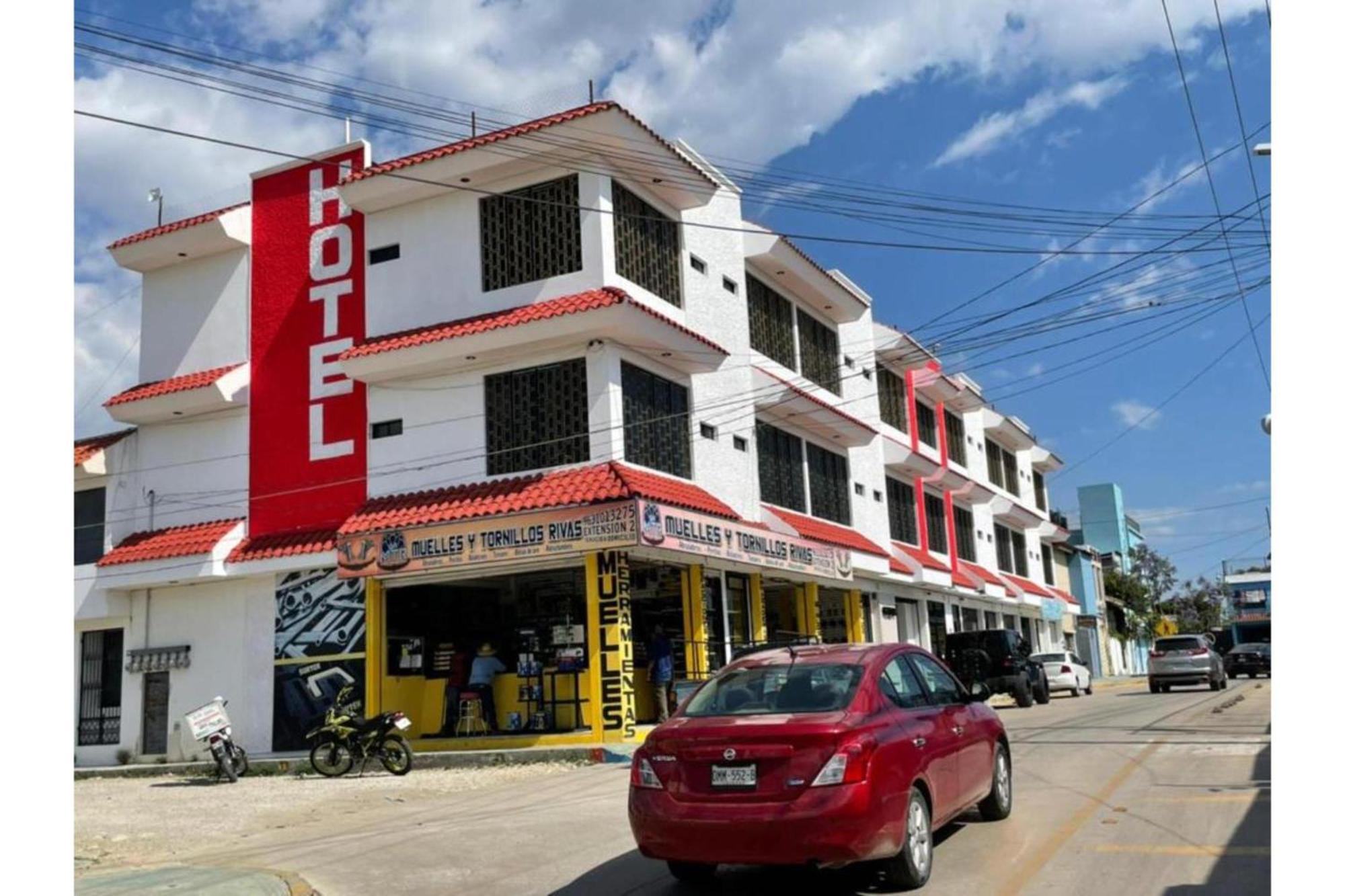 Oyo Hotel Puerta Sur Comitan de Dominguez Exterior photo